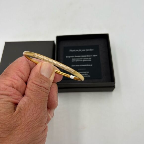 Women’s Dean Davidson pave hinge bangle bracelet - Picture 5 of 7